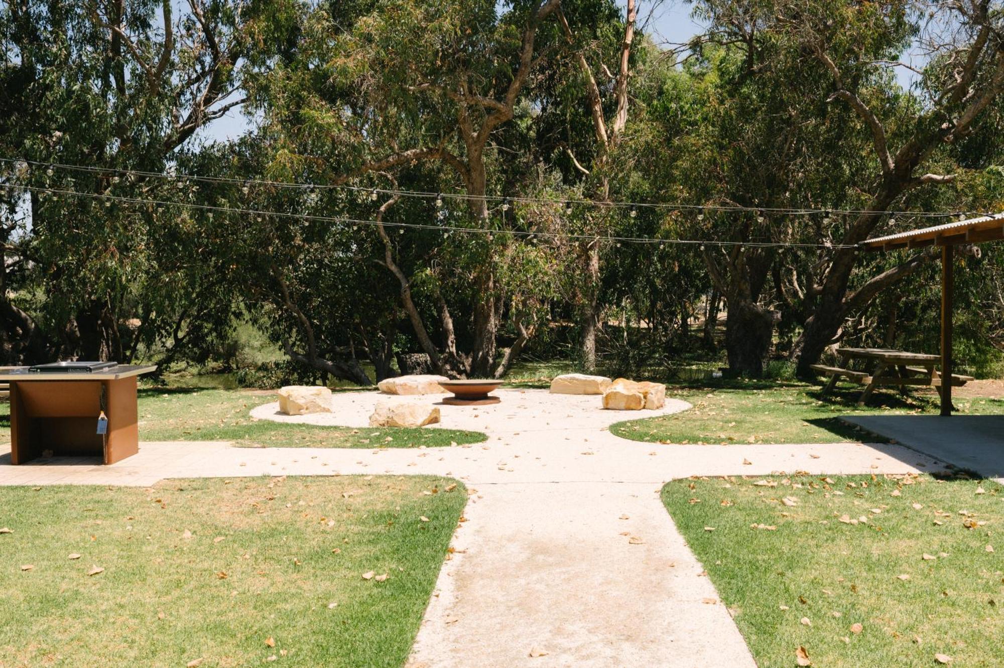 The Timothee Resort 巴瑟尔顿 外观 照片